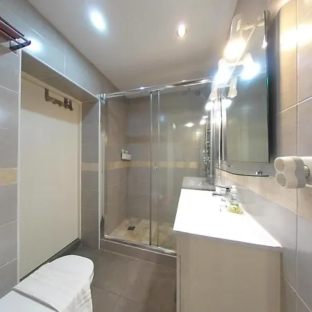 Piso Duplex En Puerto Deportivo, Wifi Y Ac Gaudy *