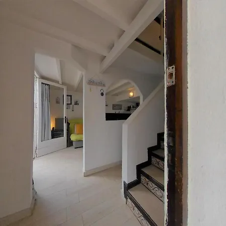 Piso Duplex En Puerto Deportivo, Wifi Y Ac Gaudy Apartamento *