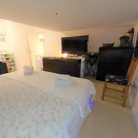 Piso Duplex En Puerto Deportivo, Wifi Y Ac Gaudy Apartamento *
