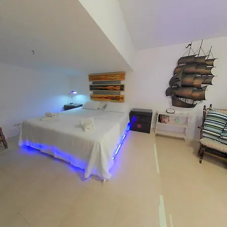 Piso Duplex En Puerto Deportivo, Wifi Y Ac Gaudy Сиджес